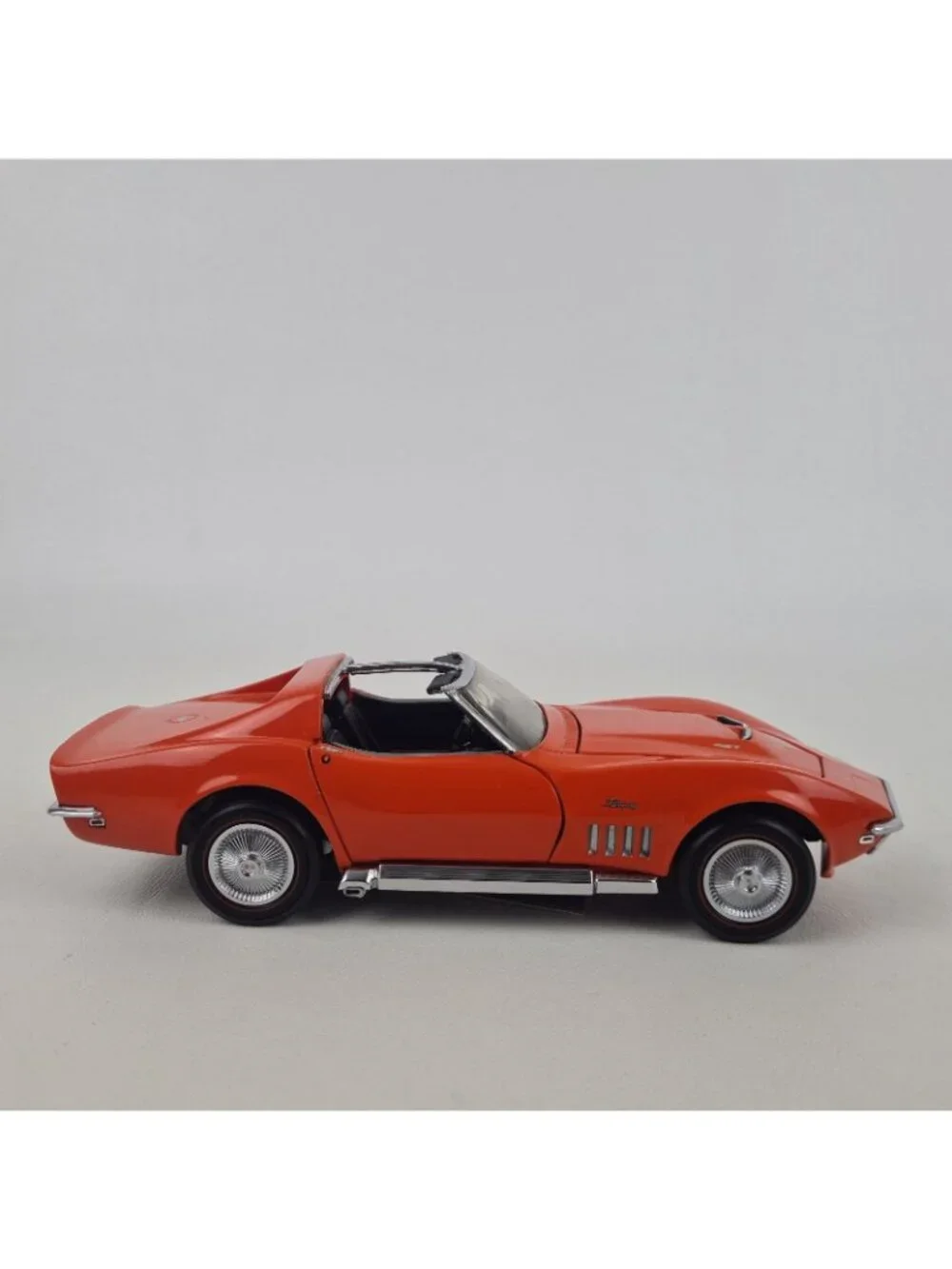 Franklin Mint Precision 1969 Chevrolet Corvette Orange 1:24 Die Cast B11VB57